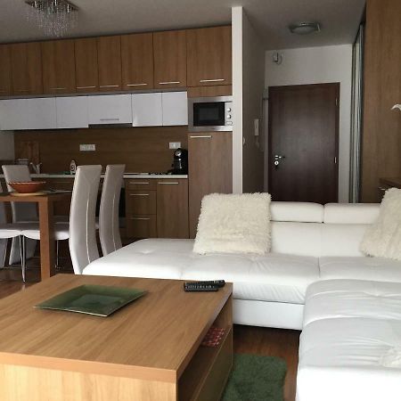 Apartman Tale Exterior foto